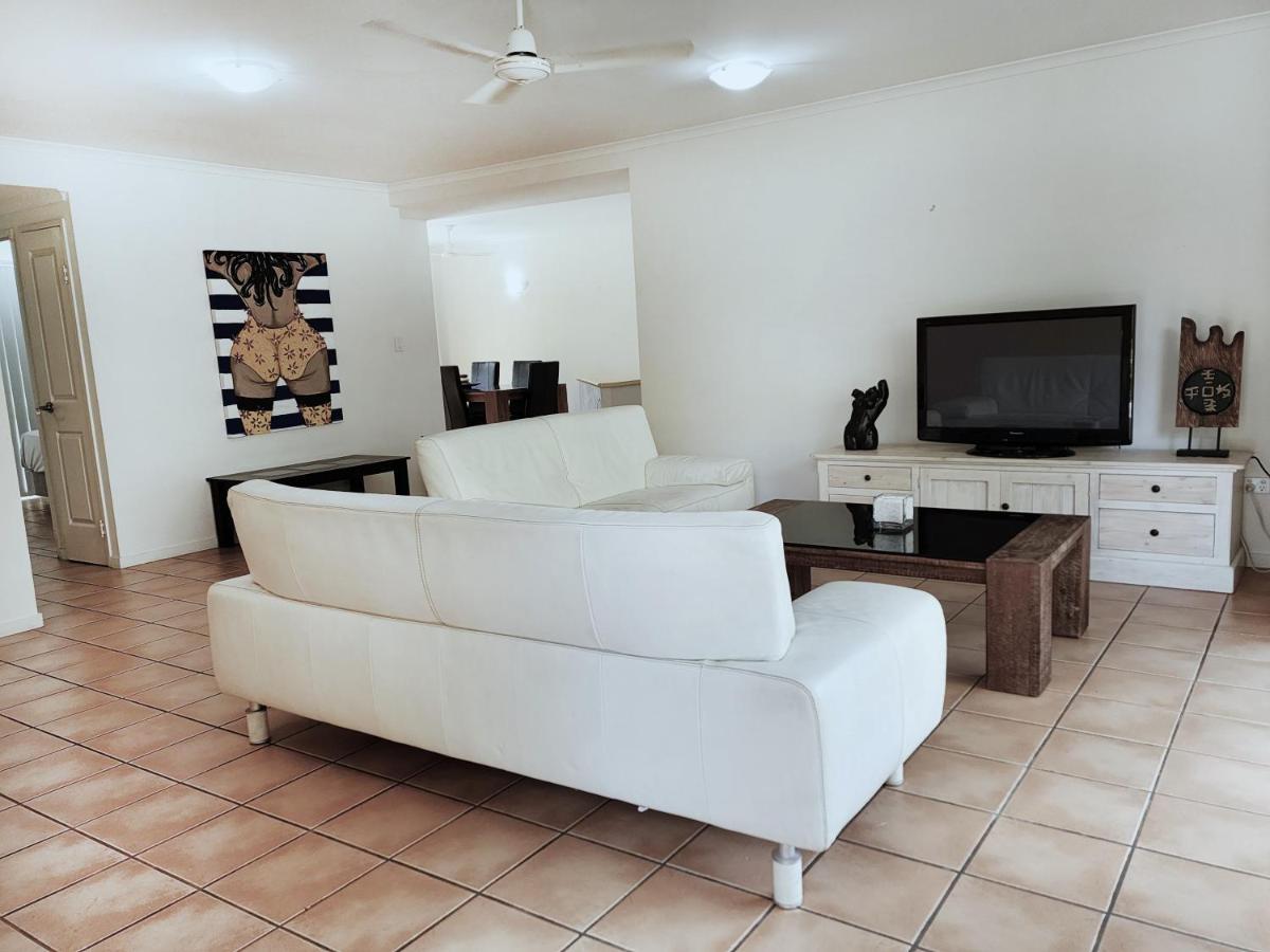 La Villa At Beach Court Airlie Beach Dış mekan fotoğraf